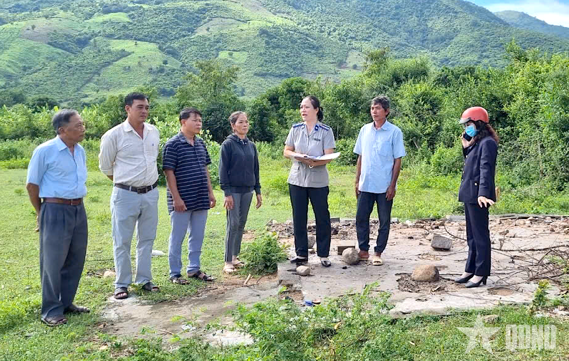 Chuyện chưa kể của những người 